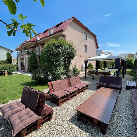Отель Ametist Casa Leului Нэводари Экстерьер фото